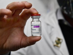 Ukrayna’da AstraZeneca aşısı uygulanan 689 kişide yan etki görüldü