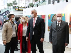 Bakan Ersoy ArtAnkara Uluslararası Çağdaş Sanat Fuarı’nı ziyaret etti
