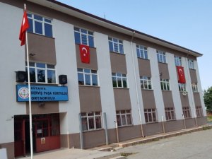 Kütahya’da korona virüs vakaları görülen ortaokulda eğitime ara verildi