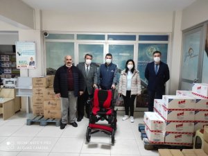 Akülü tekerlekli sandalyeler ihtiyaç sahiplerine ulaştırılıyor