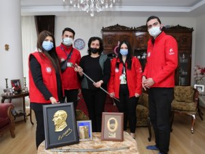 Küçükçekmece Belediyesi, şehit ve gazi ailelerini yalnız bırakmıyor