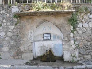 Şehzadeler Belediyesi tarihi beş çeşmeyi restore edecek