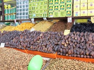 Fas’ta halk sıkı tedbirler altında Ramazan ayına hazırlanıyor