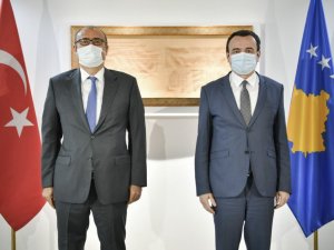 Kosova Başbakanı Kurti, Türk Büyükelçi Sakar’ı kabul etti