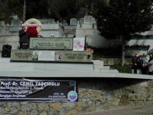 “Hocaların Hocası” Cemil Taşçıoğlu vefatının 1. yıl dönümünde kabri başında anıldı