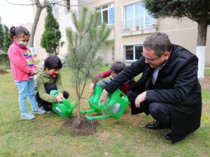 Başakşehir’de 1 milyon fidan için düğmeye basıldı
