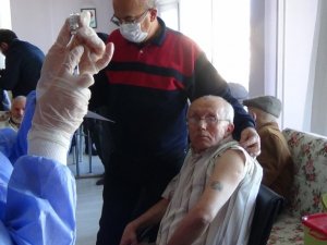 Burdur’da 83 bin 85 kişi aşı oldu