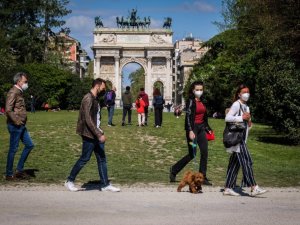 İtalya’da son 24 saatte 18 bin 25 yeni vaka