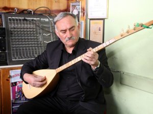 Mahalli sanatçıdan sazlı sözlü korona uyarısı