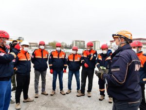 Mamak arama kurtarma ekibinden nefes kesen tatbikat