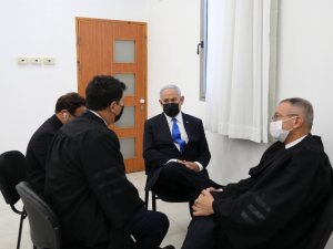 İsrail Başbakanı Netanyahu hakim karşısına çıktı