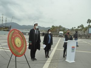 Marmarisli avukatlar günlerini kutladı