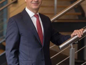 Sigorta Tatbikatçıları Derneği Başkanı Altıngöz: “Çatı kanun tasarrufları büyütür”