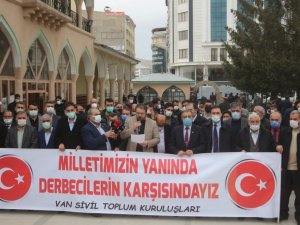 Van’da 103 emekli amirale sert tepki