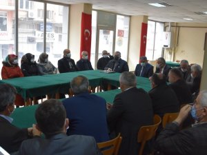 AK Parti, yeni yöneticilere başarı diledi
