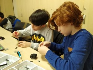 Pandemi döneminde bin öğrenciye robotik ve kodlama bursu