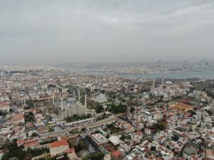 İstanbul’da sabah saatlerinde sis etkili oldu