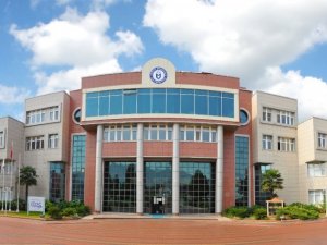 ADÜ’lü akademisyenler 104 emekli amirali kınadı