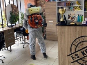 Berber ve kuaföler dezenfekte ediliyor