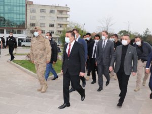 Siirt’te vakalar artınca Vali Hacıbektaşoğlu denetimleri sıklaştırarak vatandaşları uyardı