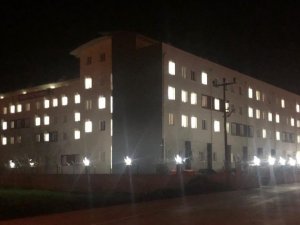 Karantinaya uymayanların kaldığı yurt ışıl ışıl