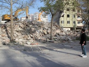 Ayda ve Elif bebeğin hikayesi şarkılara konu oldu