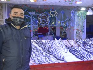 Ramazan arifesi balık fiyatları düştü