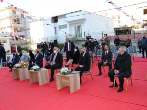 Bakan Ersoy, TİKA’nın restore ettiği Gjirokastra Öğrenci Yurdu’nun açılışına katıldı