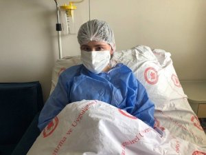 Doğuştan vajinası olmayan kadın şimdi annelik hayali kuruyor