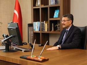 Vali Çelik’ten öğrencilere: “Karamsarlığa kapılmayın, zihninize sınır koymayın”
