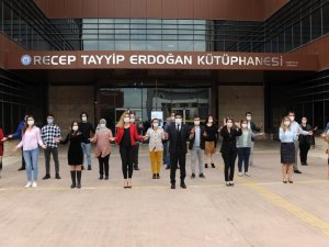 ADÜ’de kütüphane personeli işaret dili öğreniyor