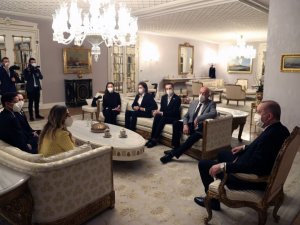 Cumhurbaşkanı Erdoğan, Türkiye Voleybol Federasyonu’nu kabul etti