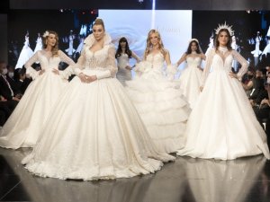 ‘5’inci Gelin Damat Fashion’ defilesi pandemi tedbirleriyle gerçekleşti