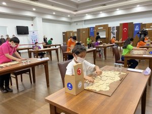 Küçükçekmece’de yapboz yarışması