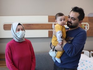 6 aylık bebekten portakal büyüklüğünde kist çıkarıldı