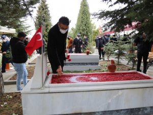 Vali Çelik, Polis Şehitliğini ziyaret etti