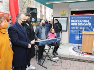 Bursa’da 60 sokak müzisyeni sanata başladı