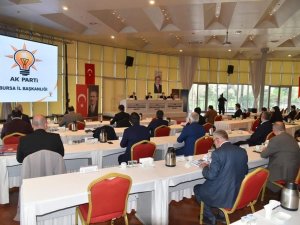 AK Parti teşkilatı Bursa’nın geleceği için bir araya geldi