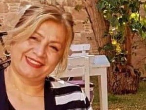 Anne ve kızı aynı gün korona virüsten hayatını kaybetti