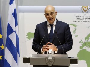 Yunanistan Dışişleri Bakanı Dendias, yarın Libya’yı ziyaret edecek