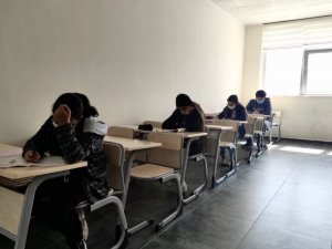 YEGEM’de bursluluk sınavı yapıldı