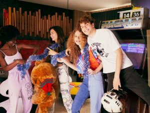 Gençlere özel ‘COOOL’ koleksiyon