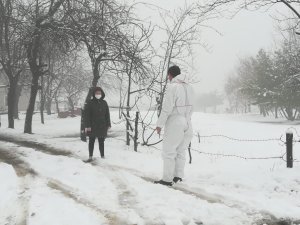 Sağlık kahramanları virüsün izini sürüyor