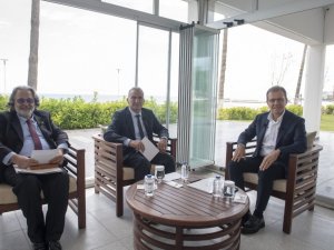 Başkan Seçer, 4 televizyon ve 22 radyonun ortak yayınında 2 yılı değerlendirdi