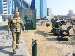 Aliyev, Askeri Ganimet Parkı’nın açılışını yaptı