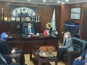 Cumhurbaşkanı Başdanışmanı Saadet Oruç, belediye başkanları ile görüştü
