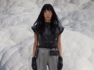 Pamukkale travertenleri moda çekimlerine ev sahipliği yapıyor