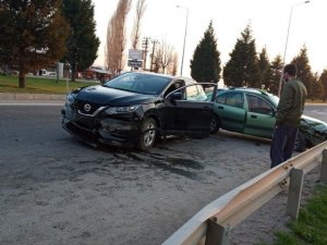 Tavşanlı’da trafik kazası, 3 yaralı