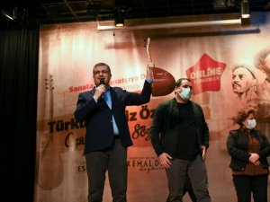 Esenyurt Belediyesi’nden sanatçılara destek