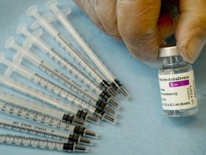 İtalya’da son 24 saatte Covid-19’a bağlı 476 can kaybı